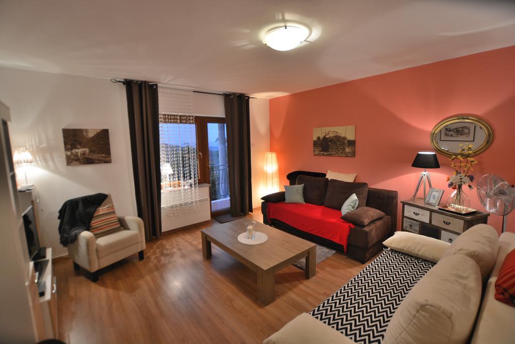 Apartment Nona Ancka Marezige Buitenkant foto